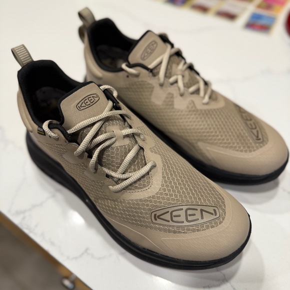 Keen WK400 Men's Waterproof Walking Shoe - Picture 1 of 6
